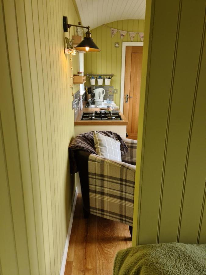 The Bay ,Luxury Shepherds Hut, Dundonnell Exterior foto
